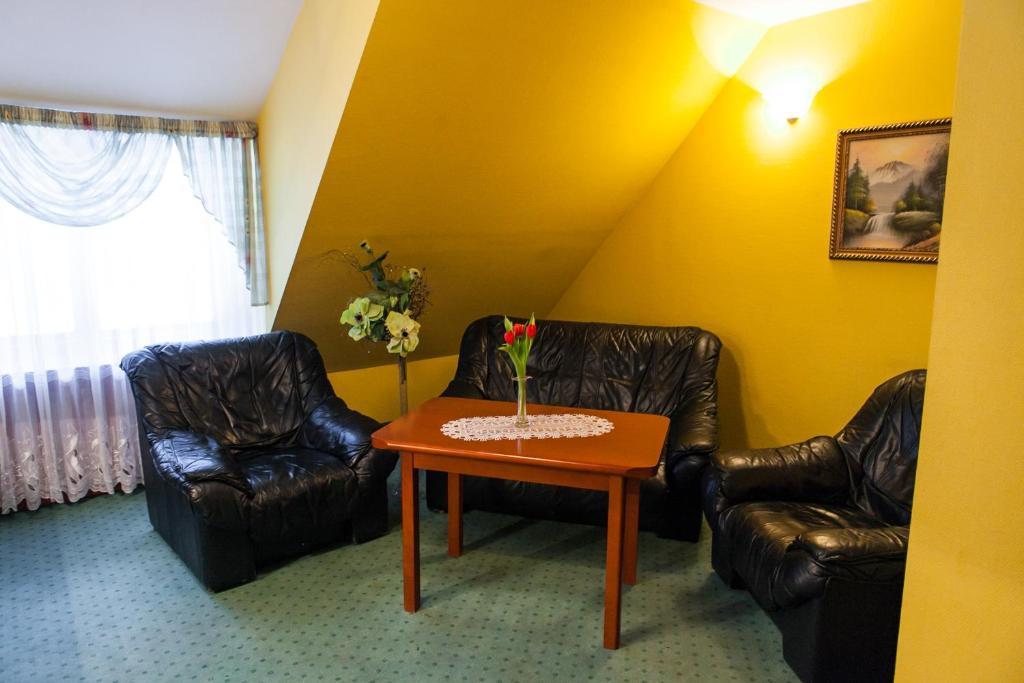 Hotel Rebajlo Piła Quarto foto